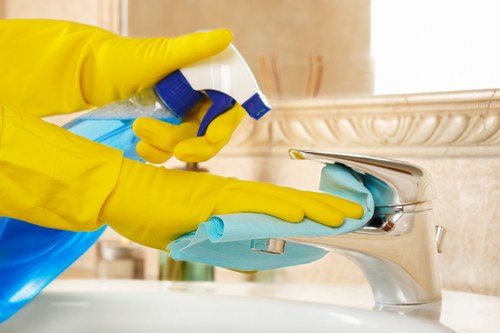 Responsible flat cleaning in London with recycling and waste separation